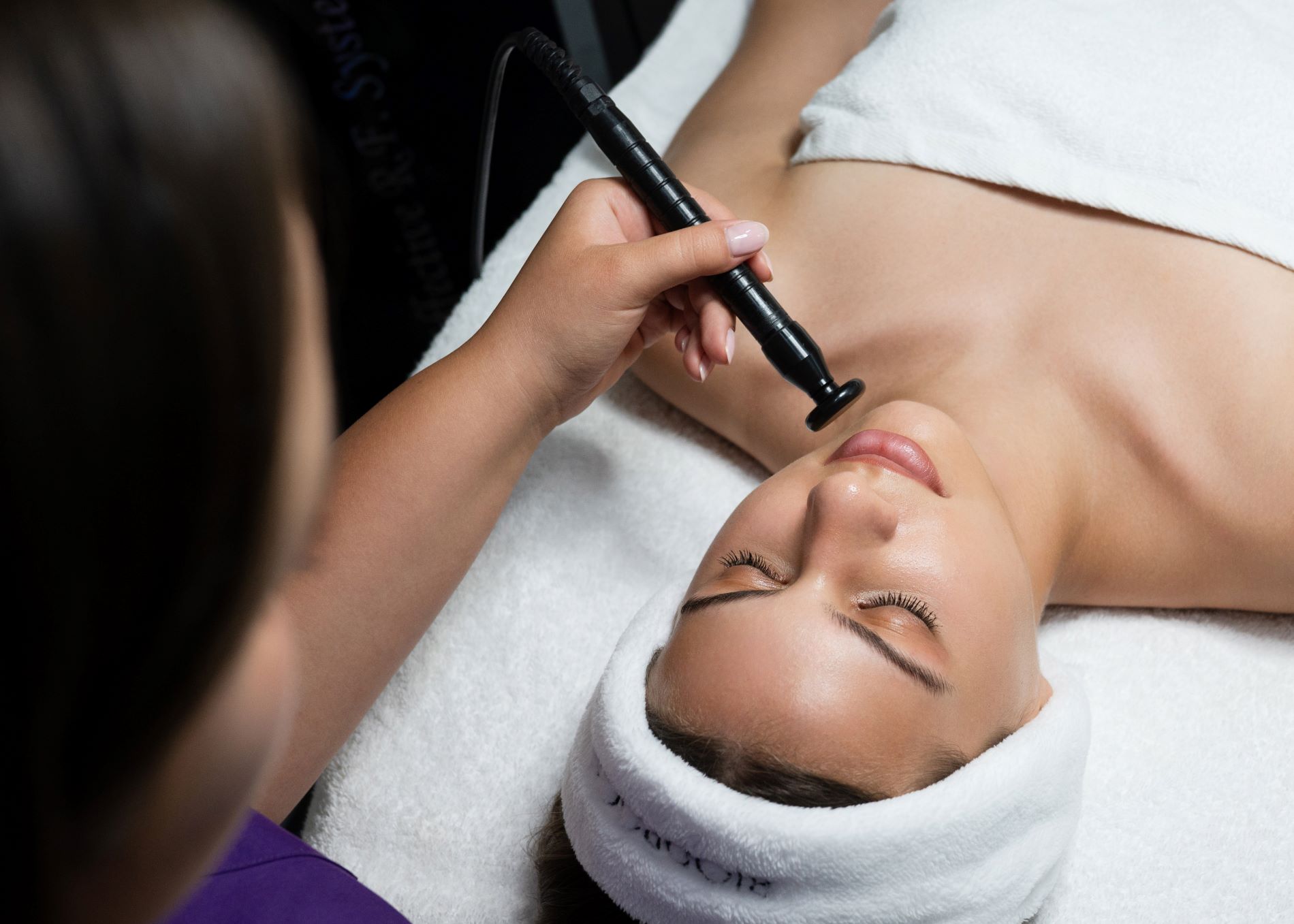 studio-style-radiotalasi-lica-001